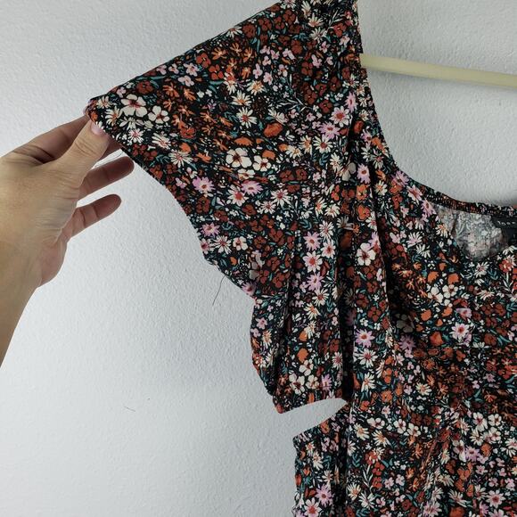 Torrid Women's 1X Side Cutout Babydoll Top Dark Ditzy Floral Flutter Sleeve New - Picture 2 of 12